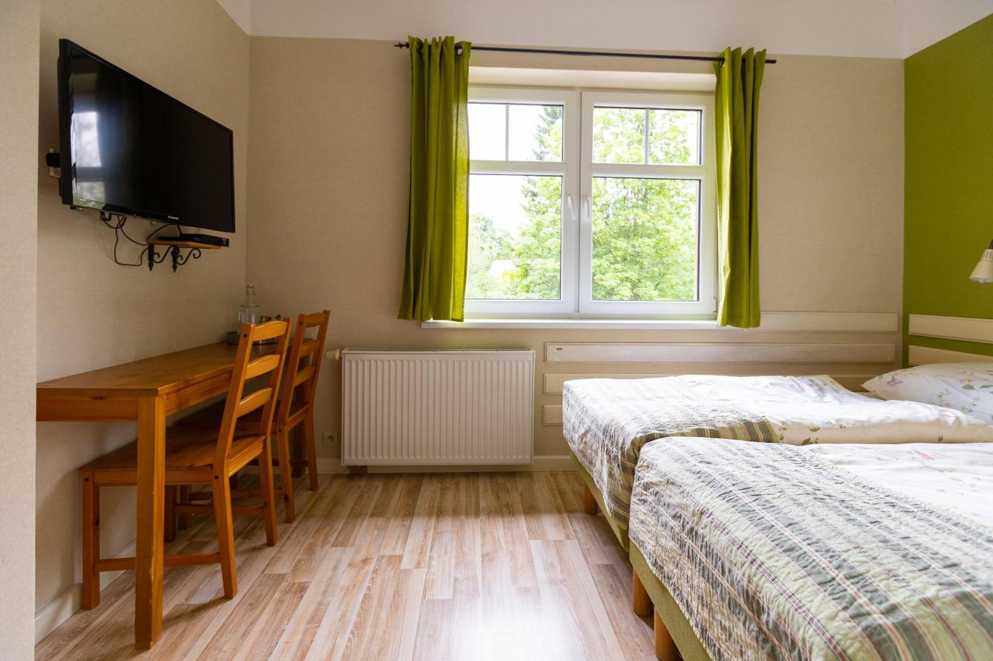 Dom Pod Koziolkami Bed & Breakfast 3*